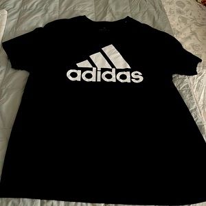 T-shirt black